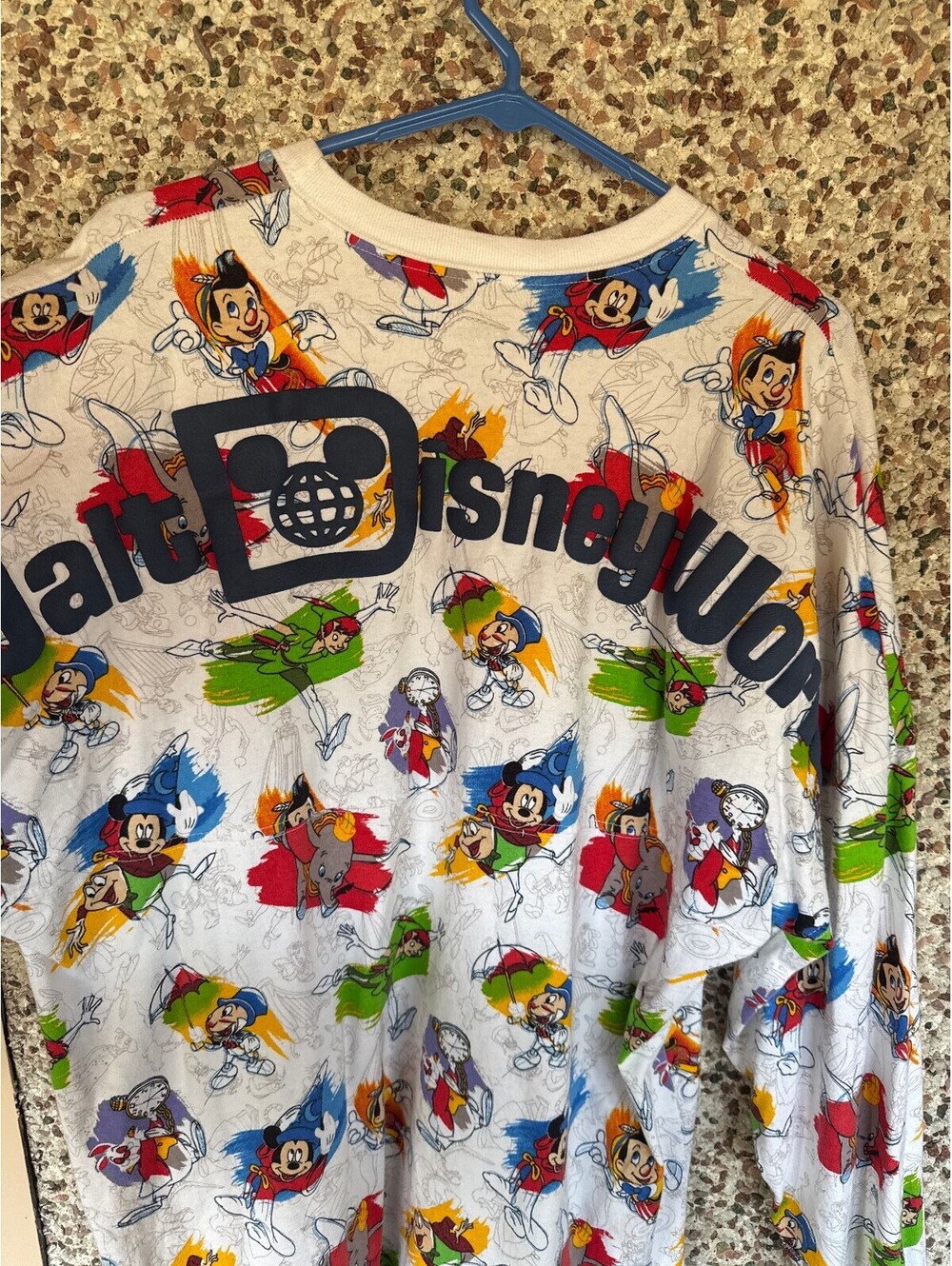 Disney Ink and Paint Spirit Jersey Shirt Walt Disney World M